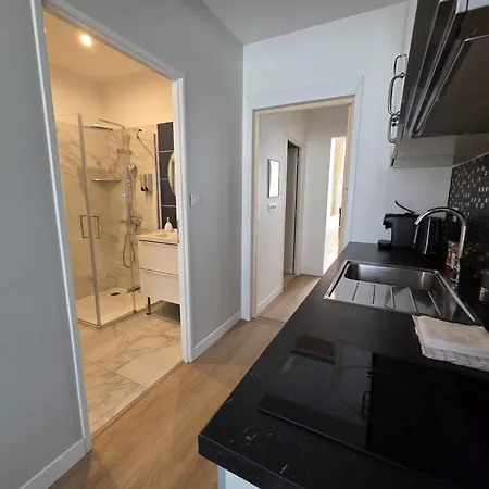 G1 Familial Lumineux Rdc Centre Apartamento Angulema