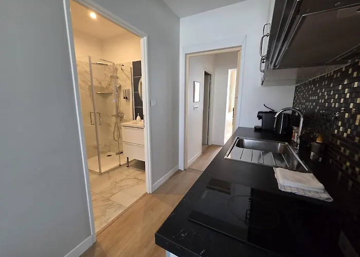 G1 Familial Lumineux Rdc Centre Apartamento Angulema